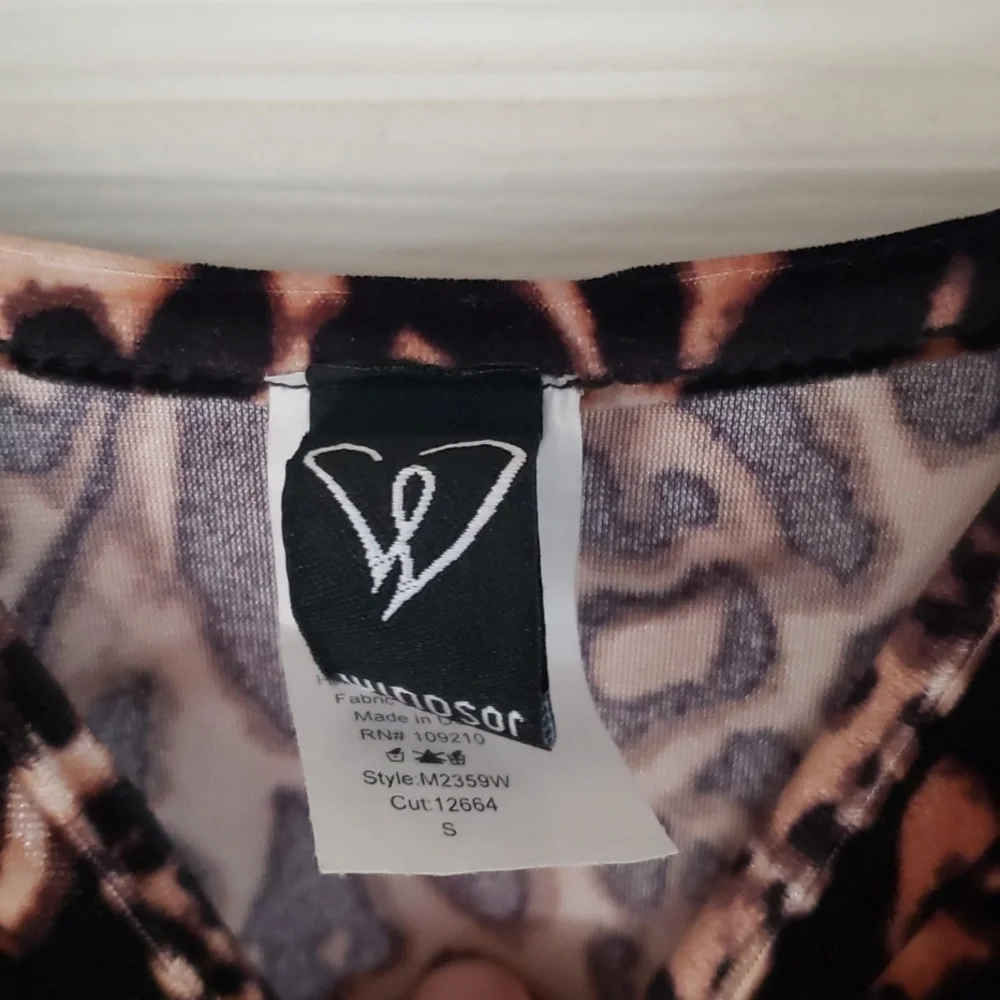 Velvet Cheetah Dress - Picture 4 of 4